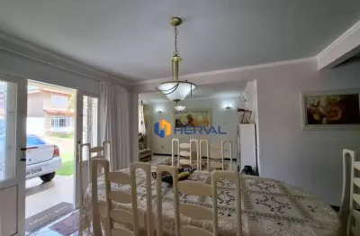 Sobrado com 3 dormitórios à venda, 189 m² por r$ 970.000,00 - zona 05 - maringá/pr