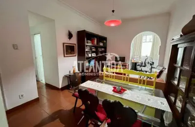 Apartamento de 2 qtos, posto 6, copacabana, Rio de Janeiro, RJ