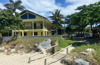 Casa à venda na Avenida Dom Henrique II, Paese, Itapoá