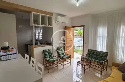 Casa com 2 quartos à venda na Princesa do Mar, Itapoá 