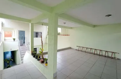 Casa 3 dormitórios garagem coberta 2 carros no Jardim Varan Suzano