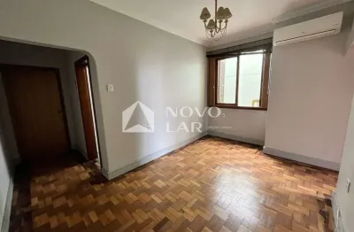Apartamento com 2 quartos à venda na Rua Miguel Tostes, 414, Rio Branco, Porto Alegre por R$ 389.900