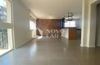 Apartamento com 3 quartos à venda na Avenida Pirapó, 114, Petrópolis, Porto Alegre por R$ 750.000
