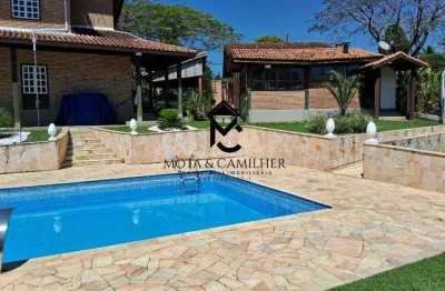 Casa com piscina e varanda Gourmet à venda em Condomínio em Taubaté