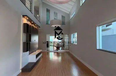 Sobrado com varanda Gourmet à venda ou locação em condomínio fechado.