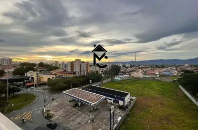 Apartamento com sacada e móveis planejados para venda no Smart Family