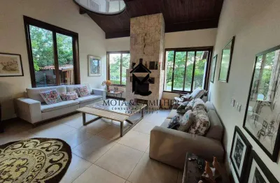 Casa com piscina e varanda Gourmet com estilo chácara para locação em Taubaté.