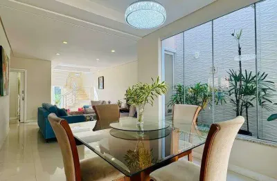 Casa com 5 quartos à venda na Avenida Independência, Independência, Taubaté