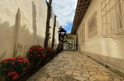 Casa com 3 quartos à venda na Rua Anízio Ortiz Monteiro, Centro, Taubaté