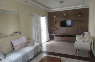 Casa à Venda em Parque Residencial Bom Conselho, Taubaté - SP