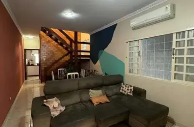Casa com 3 quartos à venda na Rua Alberto Borsatti, Estiva, Taubaté
