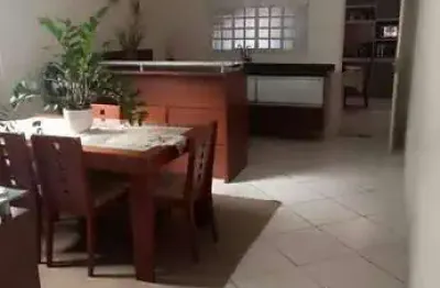 Casa com 3 quartos à venda na Rua Constantino Frugoli, Residencial Dalla Rosa, Taubaté