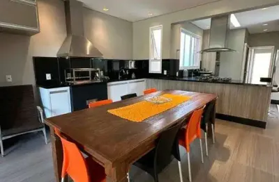 Sobrado em condomínio à Venda em Campos do Conde Chambord, Tremembé - SP