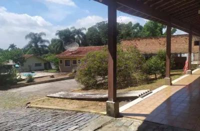 Belíssima chácara a venda à Venda em Bairro dos Guedes, Tremembé - SP