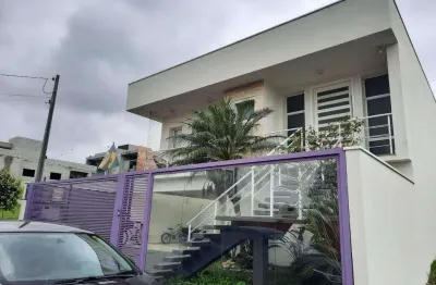 Sobrado em condomínio à Venda em Jardim Independência, Taubaté - SP