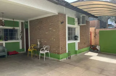 Casa com 3 quartos à venda na Rua Joaquim Tavares, Santa Rita, Taubaté