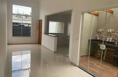 Casa à Venda em Piracangágua (Chácara Flórida), Taubaté - SP