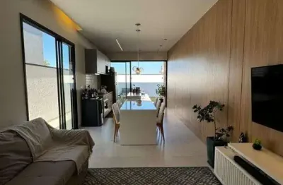 Casa em condomínio à Venda em Condominio Cataguá Way, Taubaté - SP