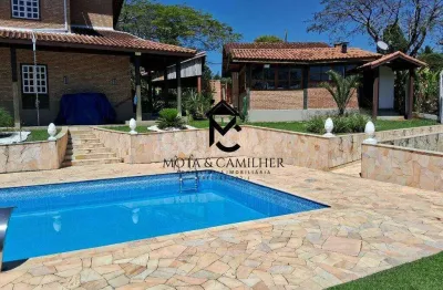 Casa com piscina e varanda Gourmet à venda em Condomínio em Taubaté
