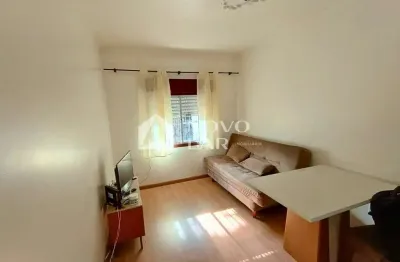 Apartamento com 2 quartos à venda na Rua Ministro Oliveira Lima, 100, São Sebastião, Porto Alegre por R$ 229.000