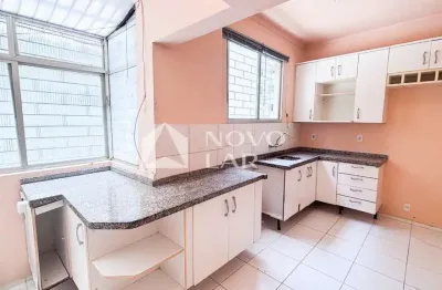 Apartamento com 2 quartos à venda na Rua Marechal Floriano Peixoto, 435, Centro Histórico, Porto Alegre por R$ 350.000