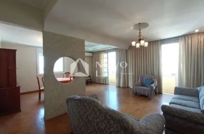 Apartamento com 3 quartos à venda na Rua Duque de Caxias, 840, Centro Histórico, Porto Alegre por R$ 600.000