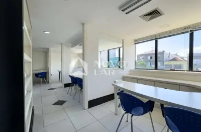 Sala comercial à venda na Avenida Cristóvão Colombo, 2427, Auxiliadora, Porto Alegre por R$ 369.000