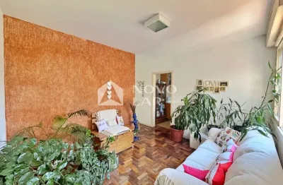 Apartamento com 3 quartos à venda na Rua Carlos Ferreira, 305, Teresópolis, Porto Alegre por R$ 225.000