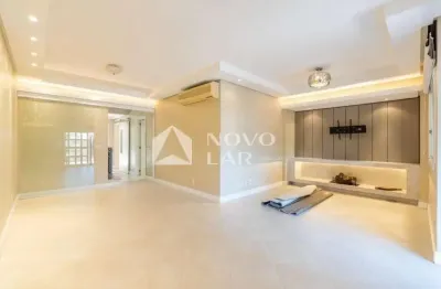 Casa em condomínio fechado com 4 quartos à venda na Rua São Leopoldo, 429, Vila Jardim, Porto Alegre por R$ 1.900.000