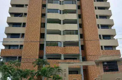 Apartamento com 3 dormitórios à venda, 146 m² por R$ 780.000,00 - Guararapes - Fortaleza/CE