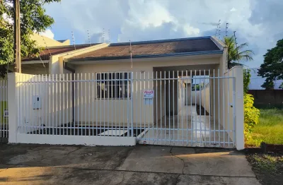 Excelente Casa À Venda com 3 Dormitórios no Loteamento Madrid