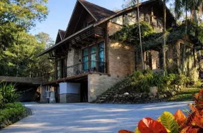 Casa de campo e refugio em jaraguá do sul, natureza, vista e privacidade.