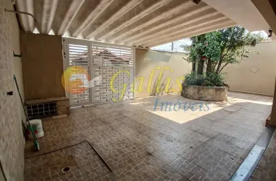 Casa para Venda em Praia Grande, Maracanã, 3 dormitórios, 1 suíte, 2 banheiros, 4 vagas