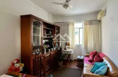 Apartamento 2 quartos com suíte à venda em Icaraí, Niterói. 90m², reformado, silencioso, sol da manhã, portaria 24h. Excelente localização na Rua Ator