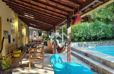Casa com 4 dormitórios à venda, triplex, 4 quartos, 1 suíte, piscina, churrasqueira, lazer, 279 m² - Pendotiba , Largo da Batalha- Niterói/RJ