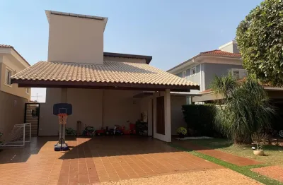 Refúgio com Piscina e 2 Suítes no Condomínio Colina do Sabiá.