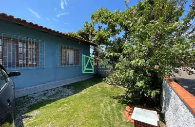 Casa à venda, centro, penha - sc com amplo quintal e próxima da praia