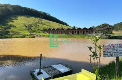 Sítio à venda, com 130.000m  em balneario picarras - sc com amplo espaço de área de lazer.