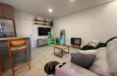 Apartamento à venda, GRAVATÁ, NAVEGANTES - SC a apenas 80 metros da praia.