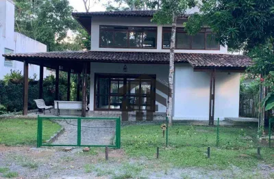Casa de 230m² para alugar, com 3 quartos (1 suíte), localizada  em aldeia, camaragibe - pernambuco.