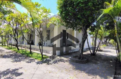 Casa residencial ou comercial de 245m² à venda, com 7 quartos no terreno de 781m², localizada no carmo, olinda - pernambuco.