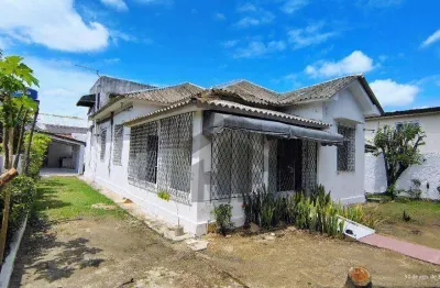 Casa de 2 pavimentos, 3 quartos para alugar ou vender, de 490m², localizada no poço da panela, recife - pernambuco.