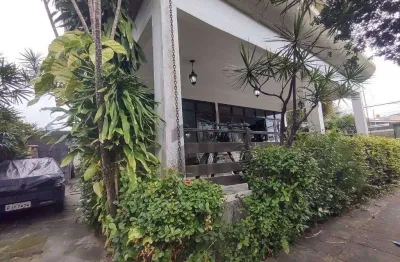 Casa residencial ou comercial de 494m² à venda, com 6 quartos (2 suítes), localizada em setúbal, recife - pernambuco.