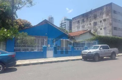 Casa residencial, com 300m², para alugar, localizada na encruzilhada, recife - pernambuco.