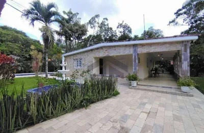 Chácara de 2.600m² à venda, com casa principal e caseiro, localizada em Aldeia, Camaragibe - Pernambuco.