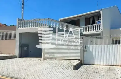 Sobrado para Venda em Colombo, GUARAITUBA, 3 dormitórios, 1 suíte, 1 banheiro, 2 vagas