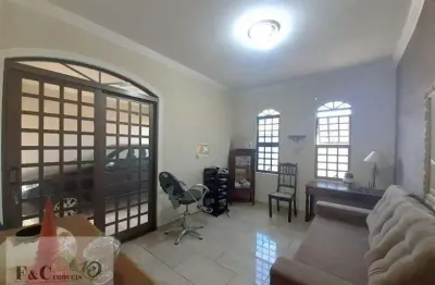 Casa para Venda em Limeira, Jardim Adélia Cavicchia Grotta, 2 dormitórios, 2 suítes, 4 banheiros, 3 vagas