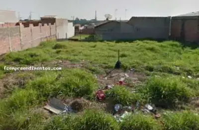 Terreno à venda no Jardim Lagoa Nova, Limeira 