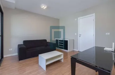 Apartamento mobiliado com 2 quartos 2 vagas e sacada no Centro