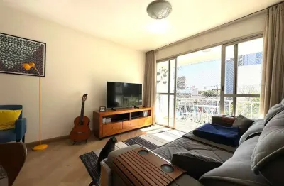 Apartamento com 98m² 3 quartos 1 suíte 2 vagas e sacada no agua verde